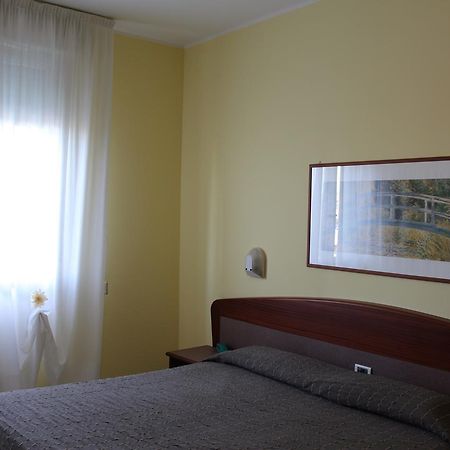 Albergo Sirena Bazzano ภายนอก รูปภาพ