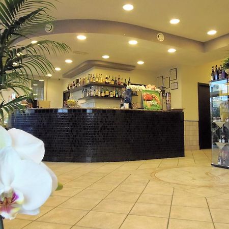 Albergo Sirena Bazzano ภายนอก รูปภาพ
