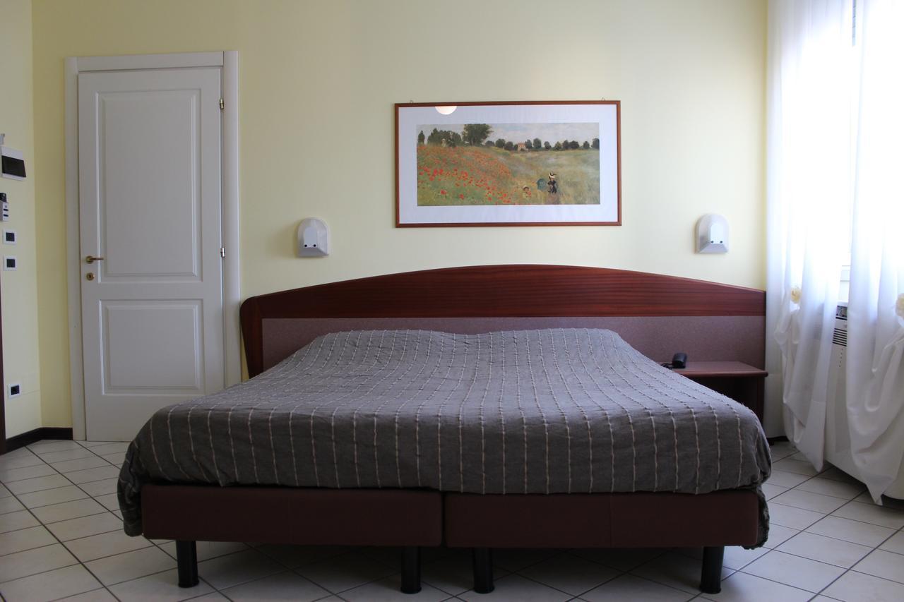 Albergo Sirena Bazzano ภายนอก รูปภาพ