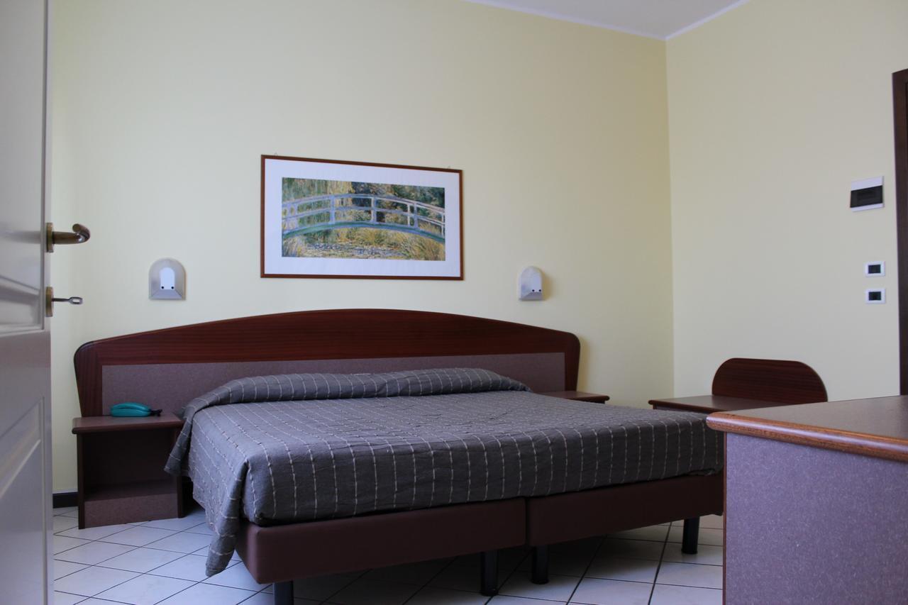 Albergo Sirena Bazzano ภายนอก รูปภาพ