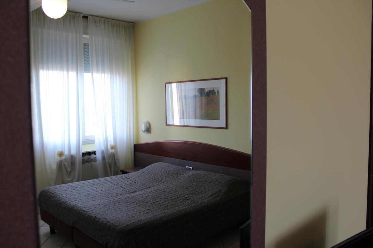 Albergo Sirena Bazzano ภายนอก รูปภาพ