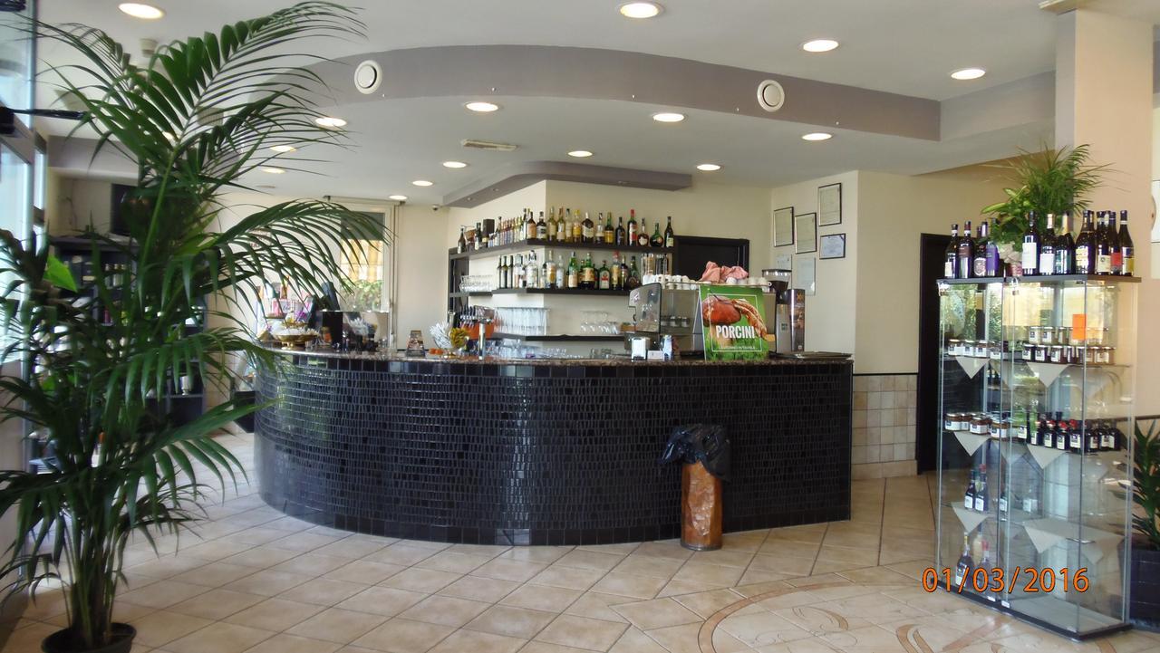 Albergo Sirena Bazzano ภายนอก รูปภาพ