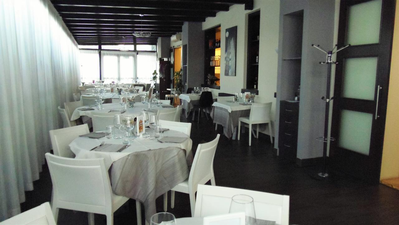 Albergo Sirena Bazzano ภายนอก รูปภาพ