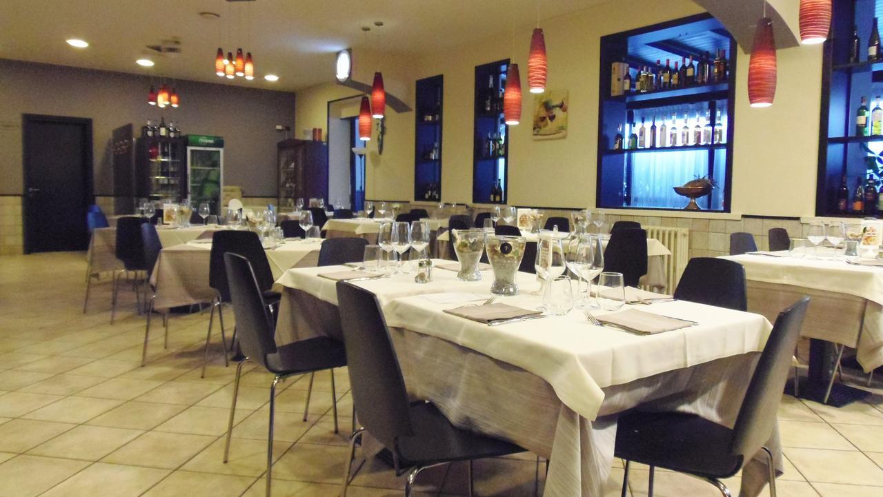 Albergo Sirena Bazzano ภายนอก รูปภาพ